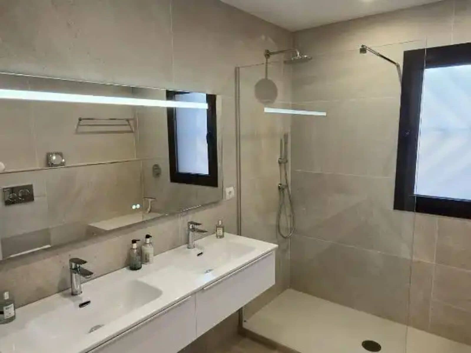 3 sovrum Lägenhet till salu i Atalaya-Isdabe - 728 000 € (Ref: 9998327)