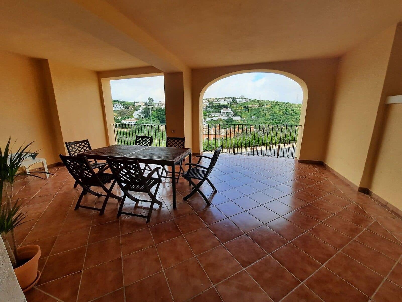 2 sypialnia Apartament na sprzedaż w Estepona - 520 000 € (Ref: 9998342)