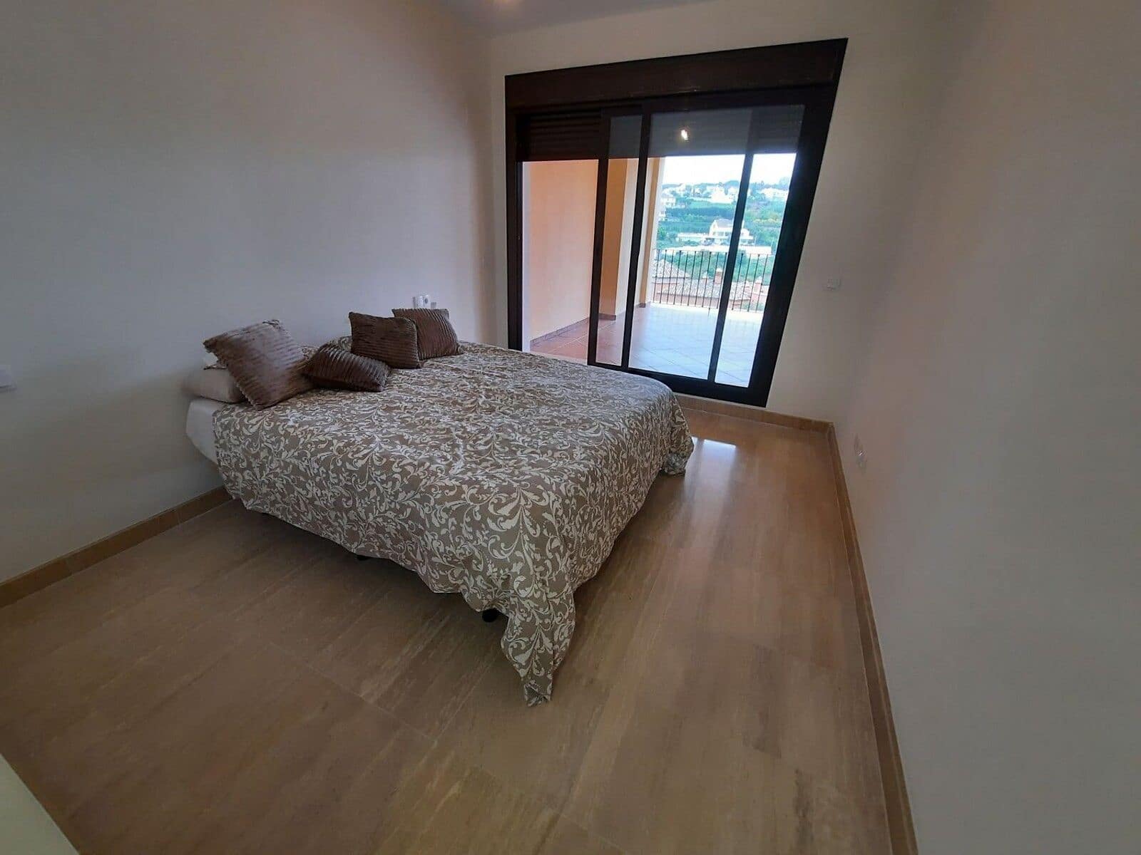 2 sypialnia Apartament na sprzedaż w Estepona - 520 000 € (Ref: 9998342)