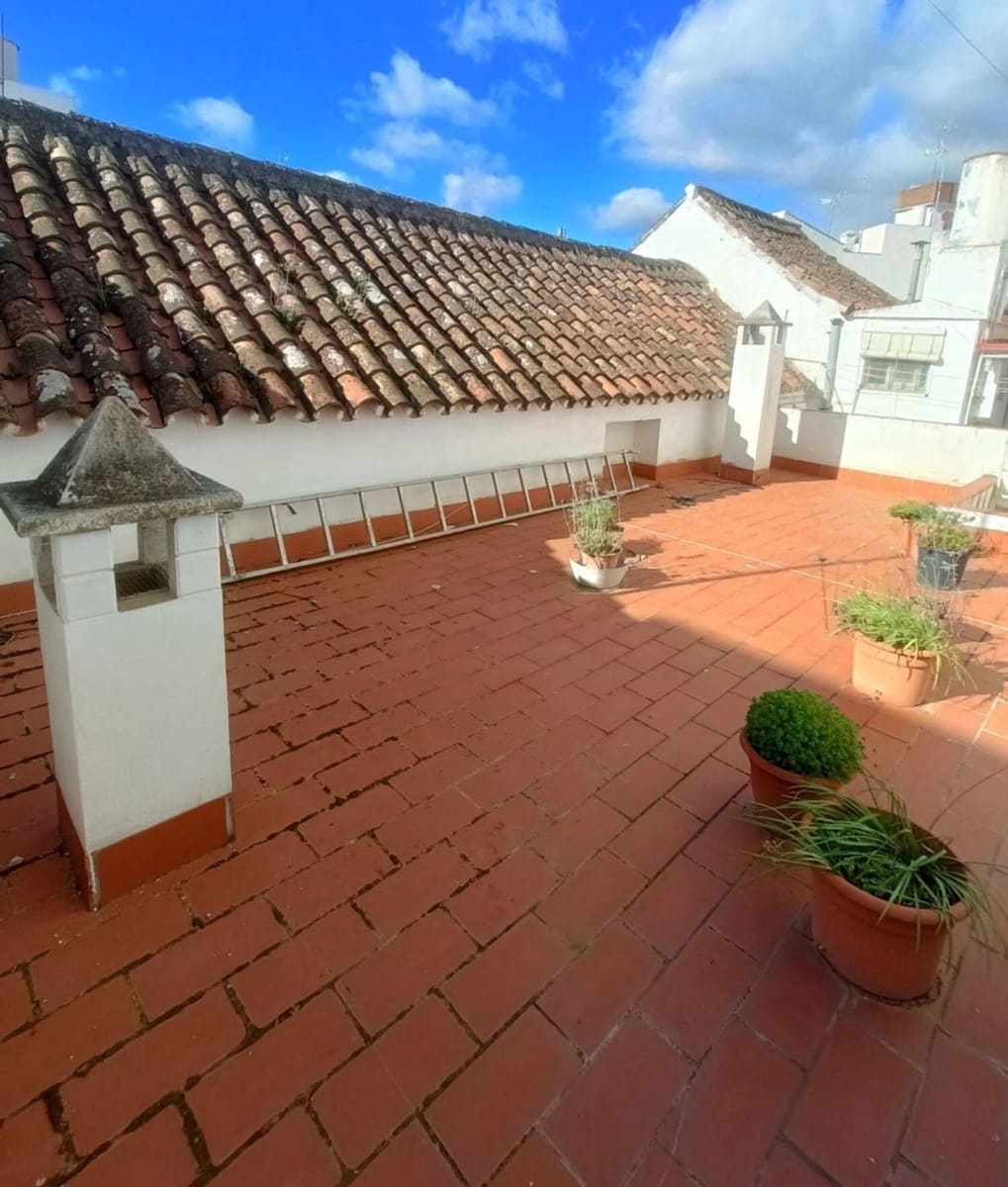 3 makuuhuone Paritalo myytävänä paikassa Estepona - 415 000 € (Ref: 9998344)