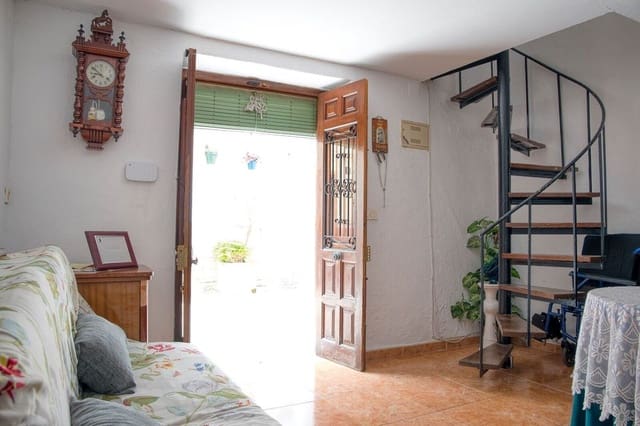 3 soveværelse Semi-Rækkehus til salg i Estepona - € 415.000 (Ref: 9998344)