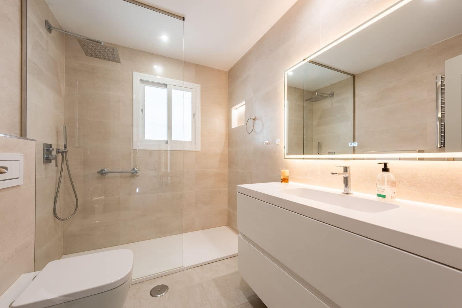 4 soveværelse Villa til salg i San Pedro de Alcantara - € 2.495.000 (Ref: 9998350)