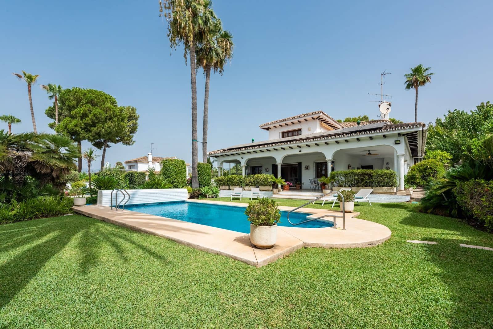 4 soveværelse Villa til salg i San Pedro de Alcantara - € 2.495.000 (Ref: 9998350)