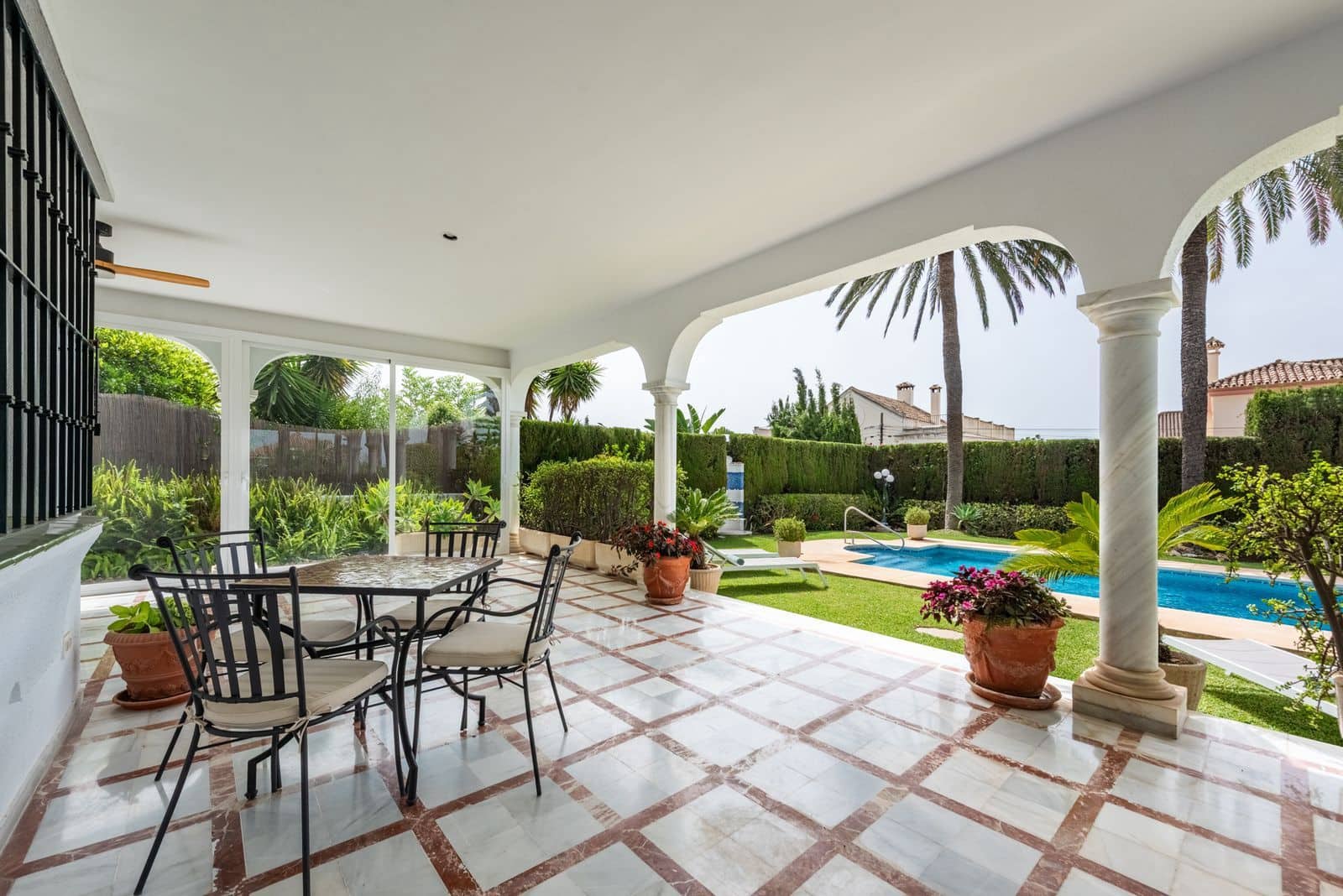 4 soveværelse Villa til salg i San Pedro de Alcantara - € 2.495.000 (Ref: 9998350)