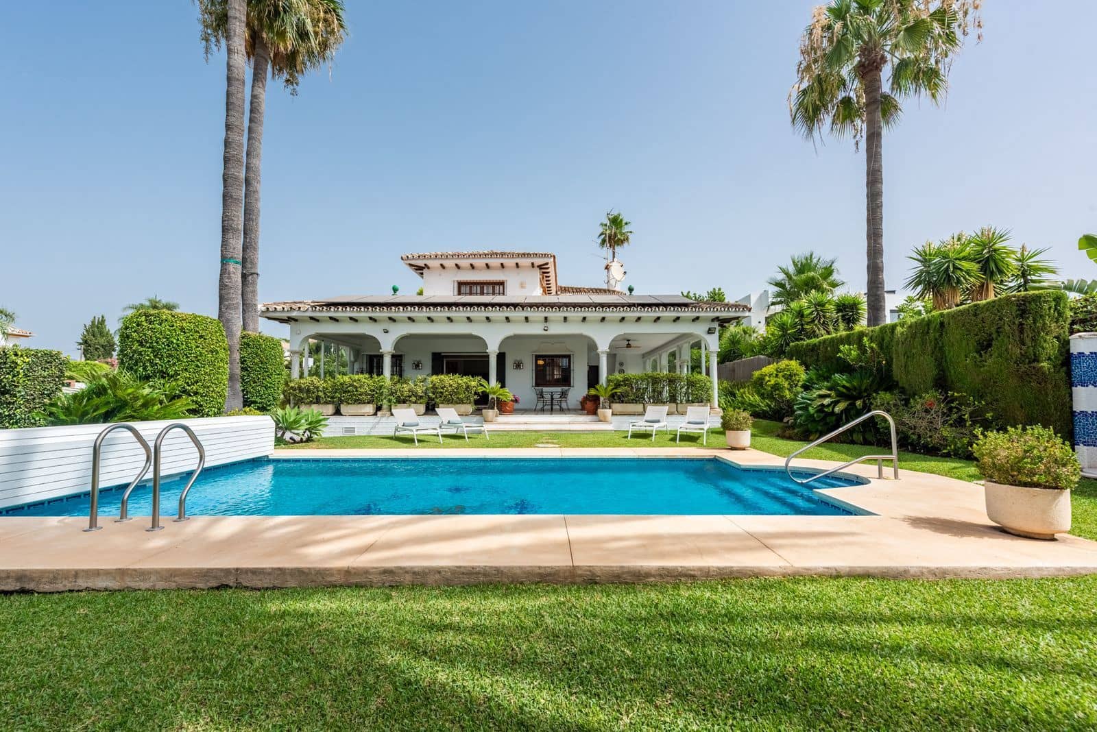4 soveværelse Villa til salg i San Pedro de Alcantara - € 2.495.000 (Ref: 9998350)