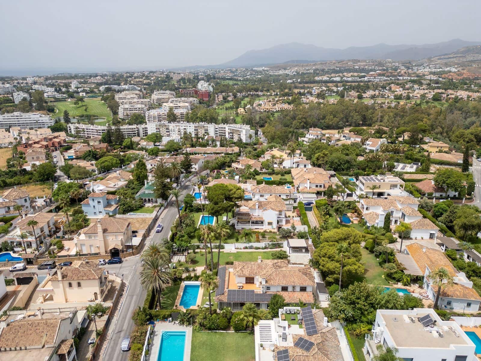 4 soveværelse Villa til salg i San Pedro de Alcantara - € 2.495.000 (Ref: 9998350)