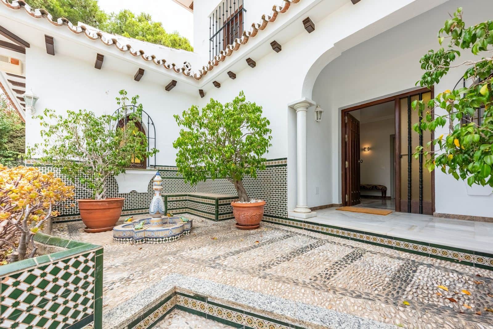 4 soveværelse Villa til salg i San Pedro de Alcantara - € 2.495.000 (Ref: 9998350)