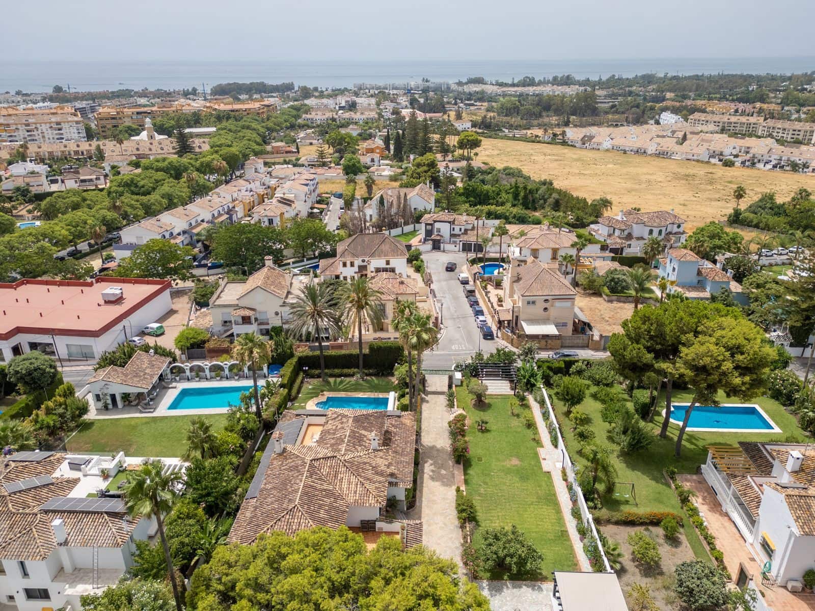 4 soveværelse Villa til salg i San Pedro de Alcantara - € 2.495.000 (Ref: 9998350)