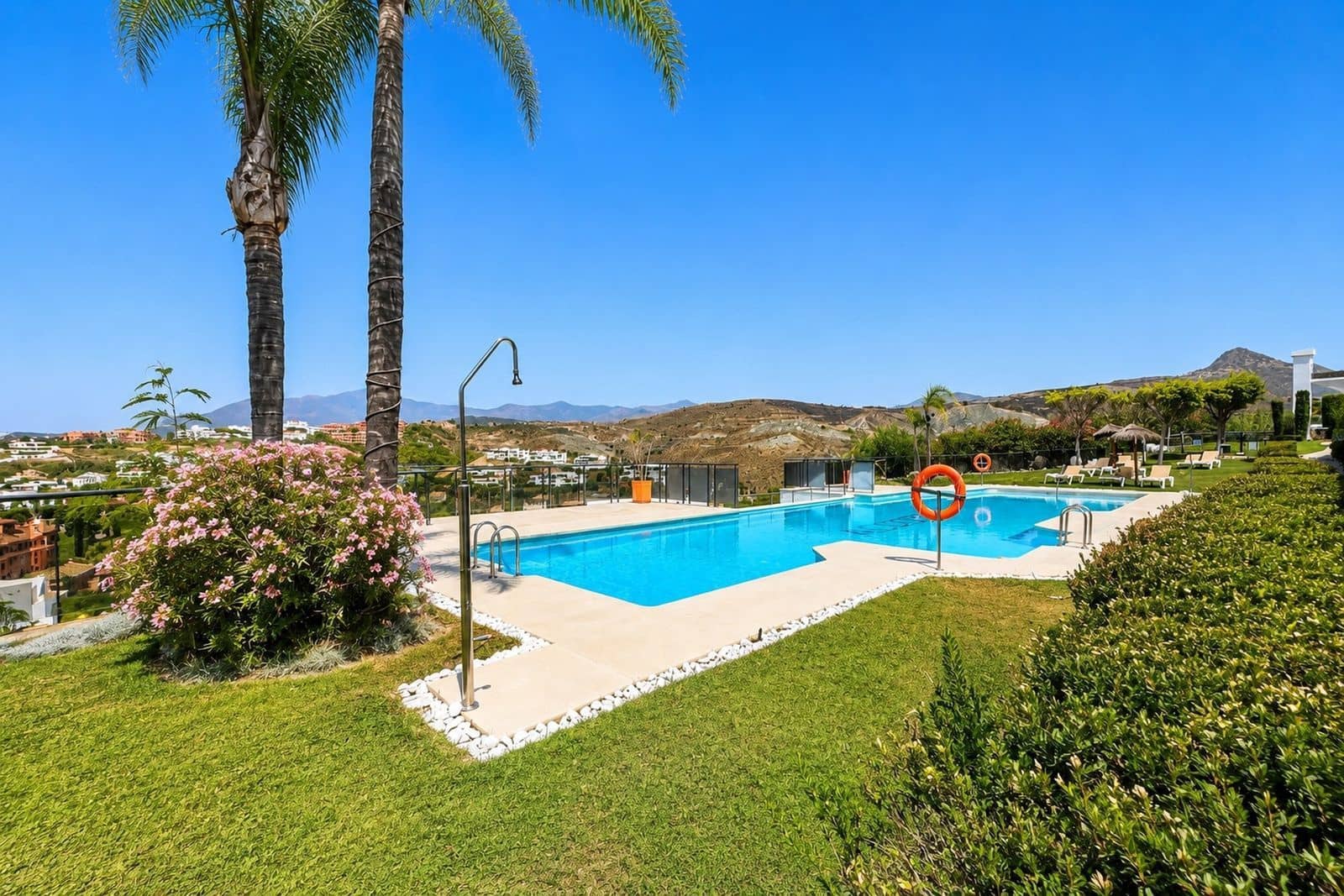 2 soverom Leilighet til salgs i Los Flamingos - € 475 000 (Ref: 9998353)