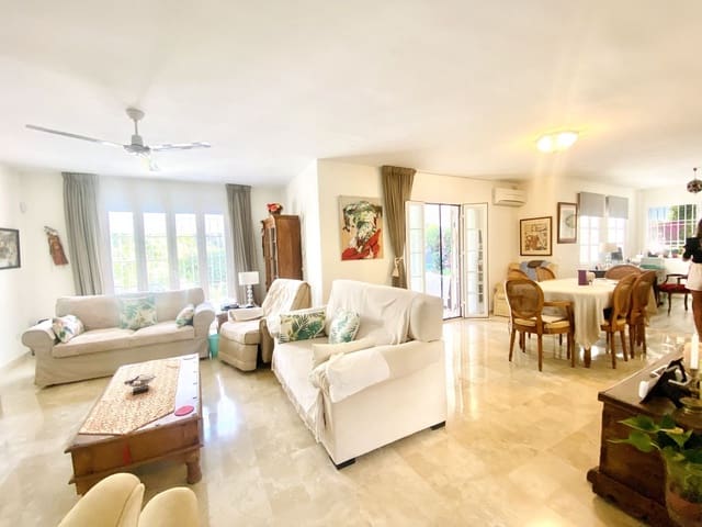 3 quarto Moradia para venda em Saladillo-Benamara, Estepona - 1 300 000 € (Ref: 9998355)