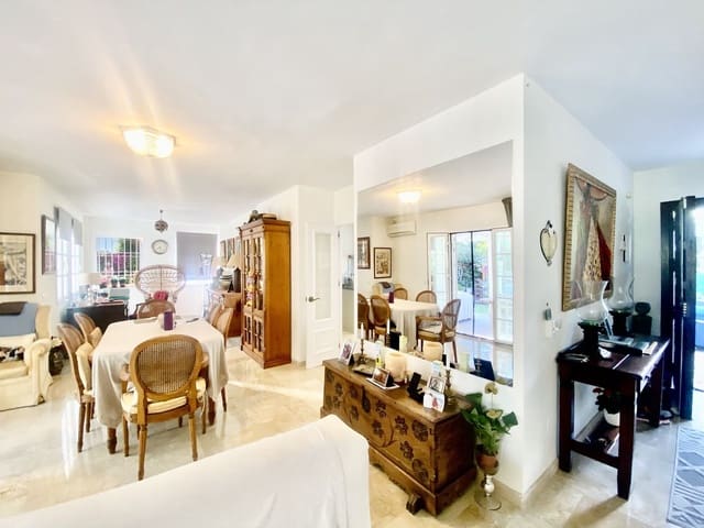 3 quarto Moradia para venda em Saladillo-Benamara, Estepona - 1 300 000 € (Ref: 9998355)
