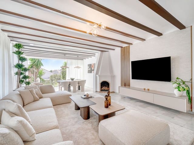 3 soverom Kjedet enebolig til salgs i Marbella - € 1 250 000 (Ref: 9998358)