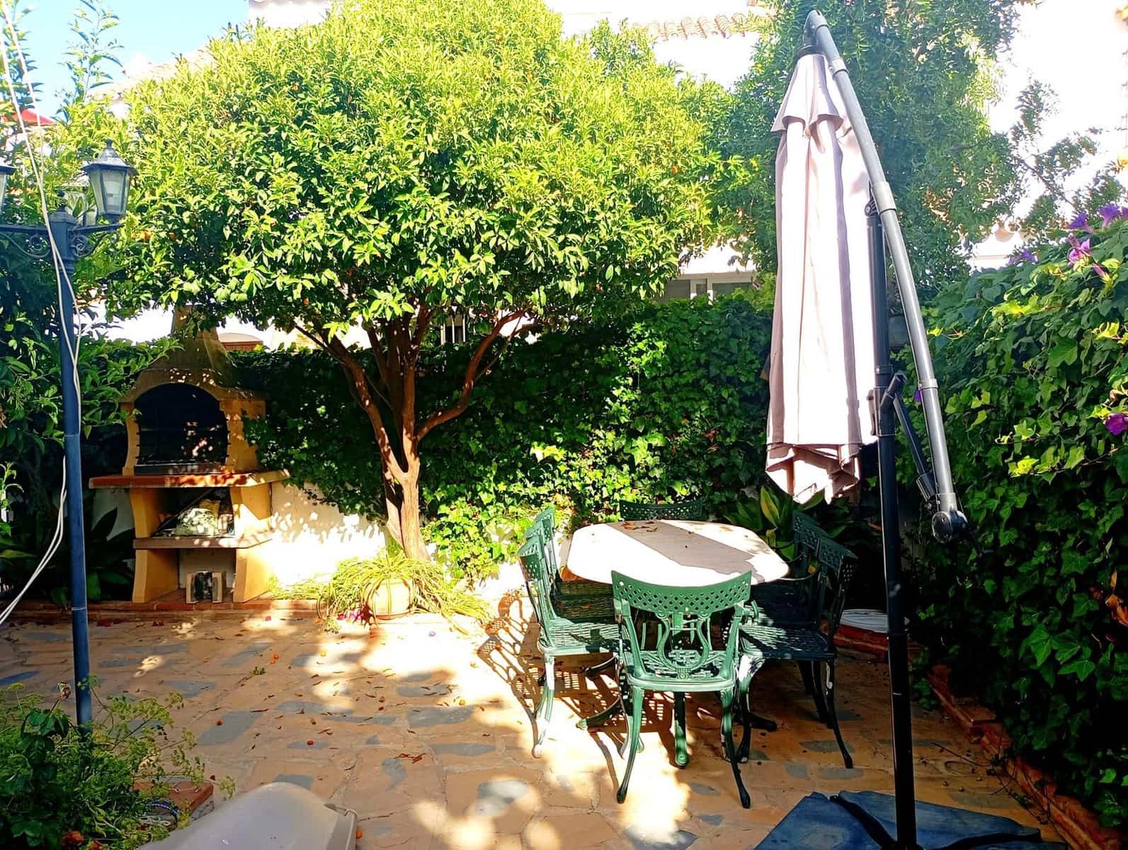 4 sovrum Semi-fristående Villa till salu i Bahia de Casares - 800 000 € (Ref: 9998359)