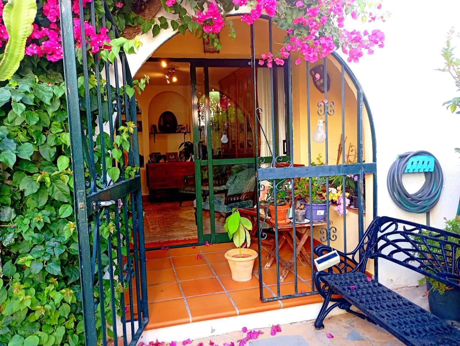 4 sovrum Semi-fristående Villa till salu i Bahia de Casares - 800 000 € (Ref: 9998359)