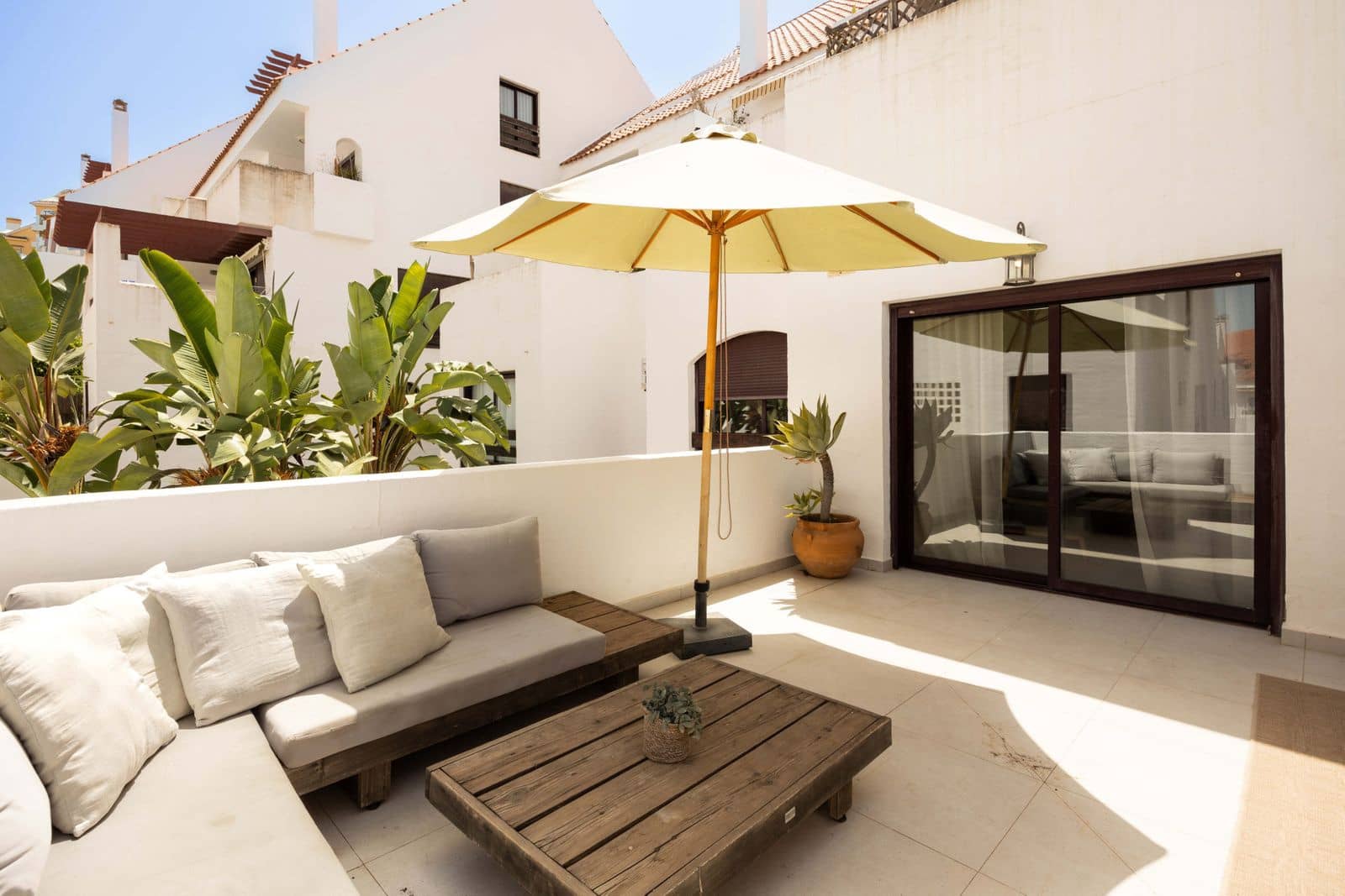 3 soverom Leilighet til salgs i Nueva Andalucia - € 675 000 (Ref: 9998360)