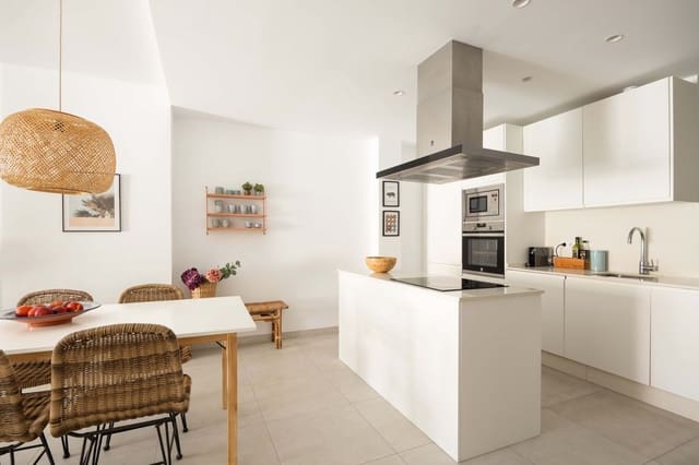 3 soverom Leilighet til salgs i Nueva Andalucia, Marbella - € 675 000 (Ref: 9998360)