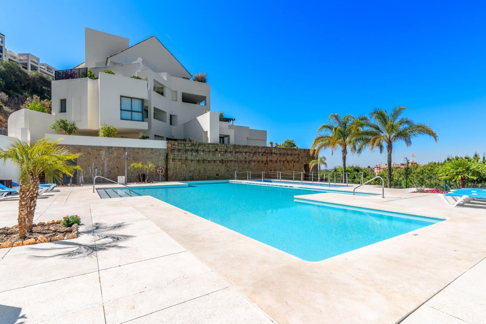 2 soverom Leilighet til salgs i Los Flamingos - € 675 000 (Ref: 9998363)