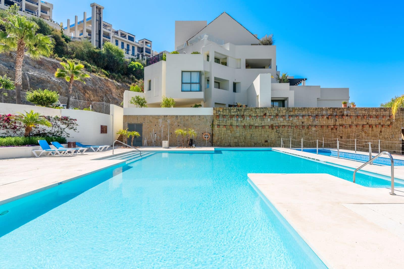 2 soverom Leilighet til salgs i Los Flamingos - € 675 000 (Ref: 9998363)