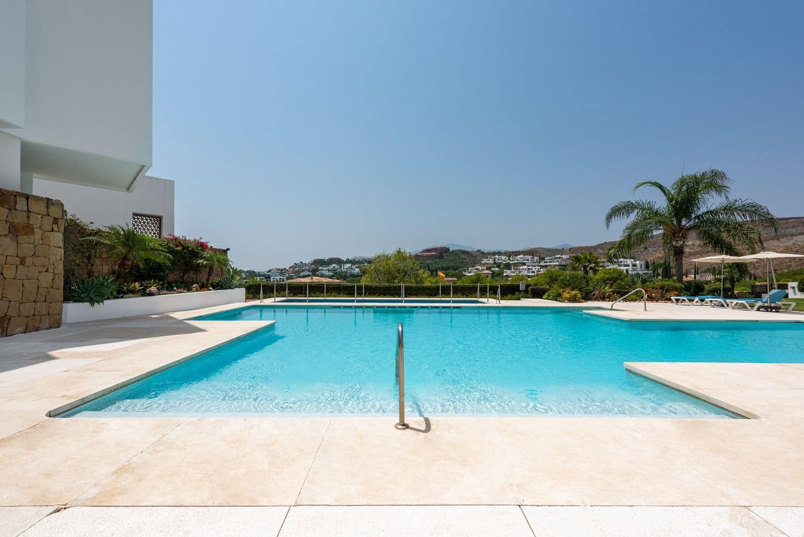 2 soverom Leilighet til salgs i Los Flamingos - € 675 000 (Ref: 9998363)