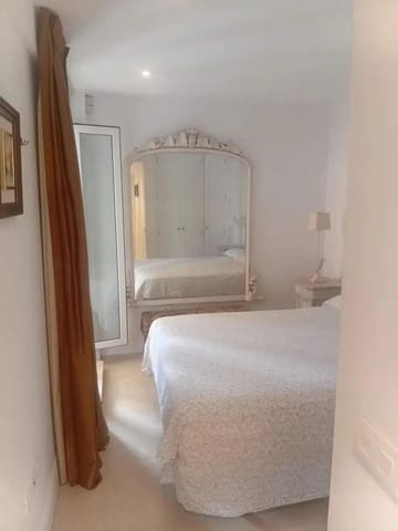 2 soveværelse Lejlighed til salg i Golden Mile, Marbella - € 912.000 (Ref: 9998364)