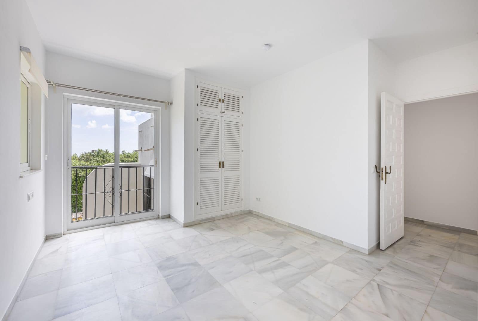 6 soverom Villa til salgs i Sotogrande - € 1 845 000 (Ref: 9998371)