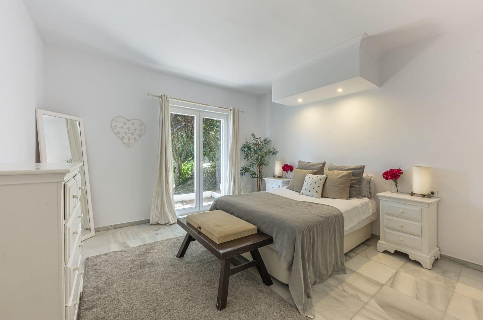 6 soverom Villa til salgs i Sotogrande - € 1 845 000 (Ref: 9998371)