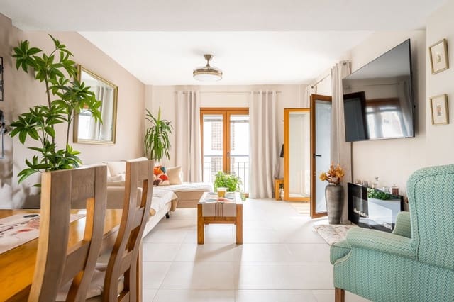 Ático de 3 habitaciones en La Duquesa / Puerto de la Duquesa, Manilva en venta - 359.000 € (Ref: 9998373)