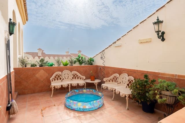 Ático de 3 habitaciones en La Duquesa / Puerto de la Duquesa, Manilva en venta - 359.000 € (Ref: 9998373)