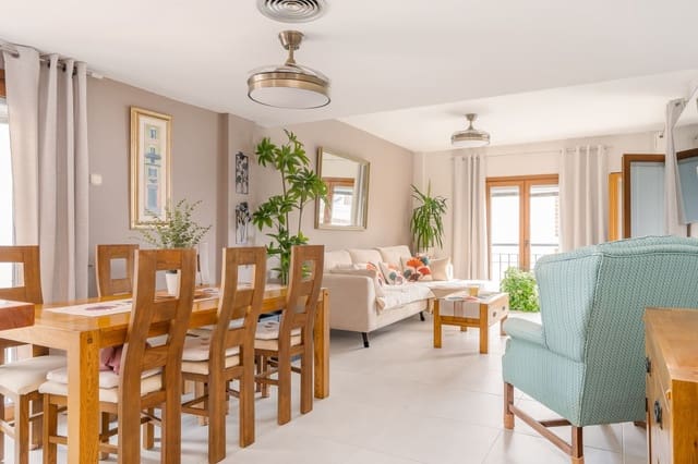 Ático de 3 habitaciones en La Duquesa / Puerto de la Duquesa, Manilva en venta - 359.000 € (Ref: 9998373)