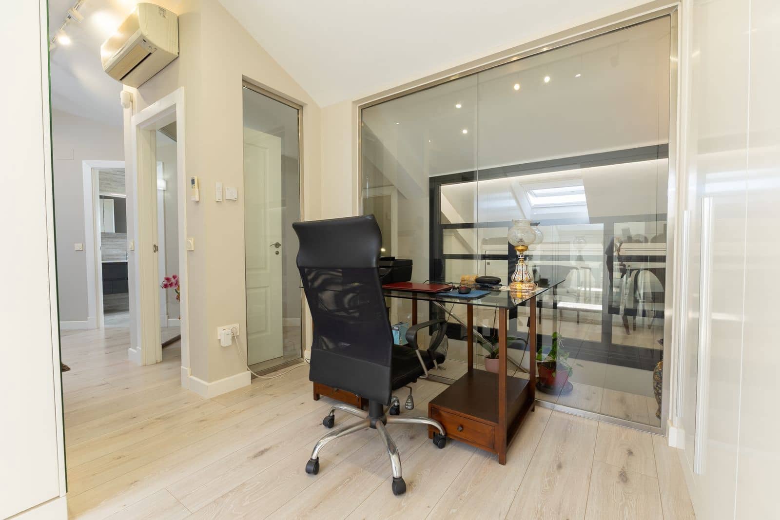 2 bedroom Penthouse for sale in San Pedro de Alcantara - € 1,180,000 (Ref: 9998374)
