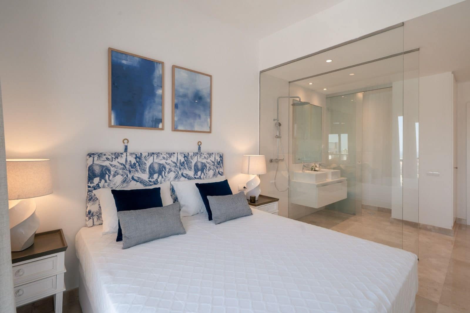 2 bedroom Penthouse for sale in Benahavis - € 685,000 (Ref: 9998376)