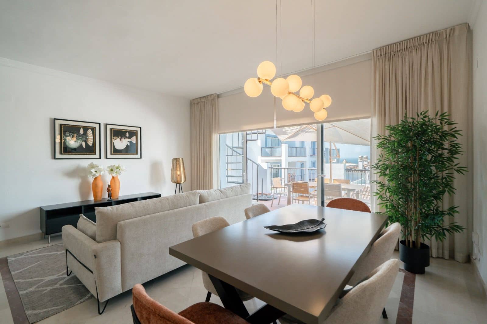2 bedroom Penthouse for sale in Benahavis - € 685,000 (Ref: 9998376)
