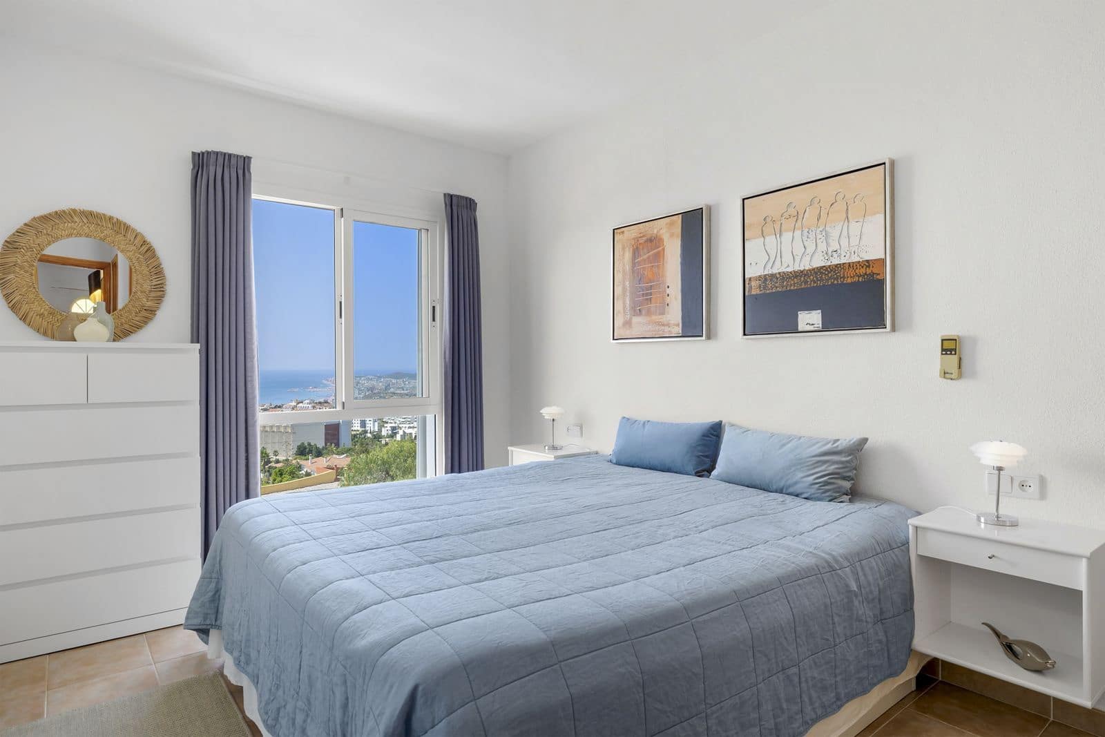 Ático de 2 habitaciones en Benalmádena en venta - 525.000 € (Ref: 9998379)