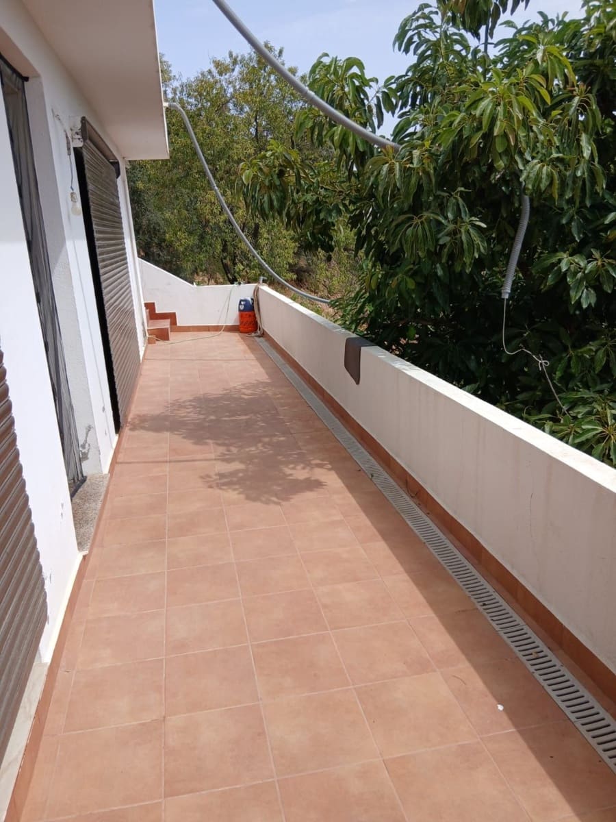 3 chambre Finca/Maison de Campagne à vendre à Estepona - 450 000 € (Ref: 9998380)