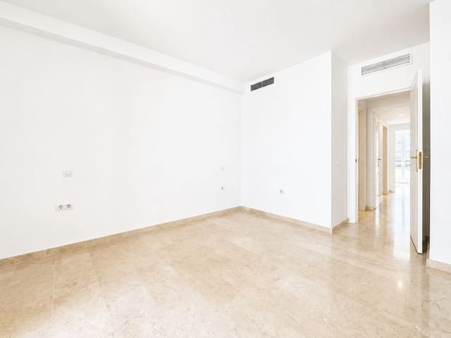 2 sovrum Takvåning till salu i La Duquesa / Puerto de la Duquesa, Manilva - 298 500 € (Ref: 9998381)