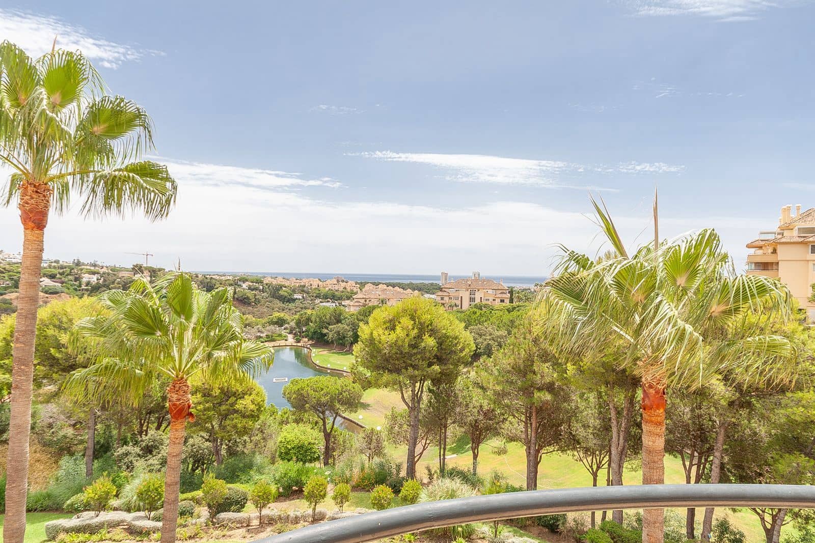 3 soverom Penthouse til salgs i Elviria - € 1 095 000 (Ref: 9998383)