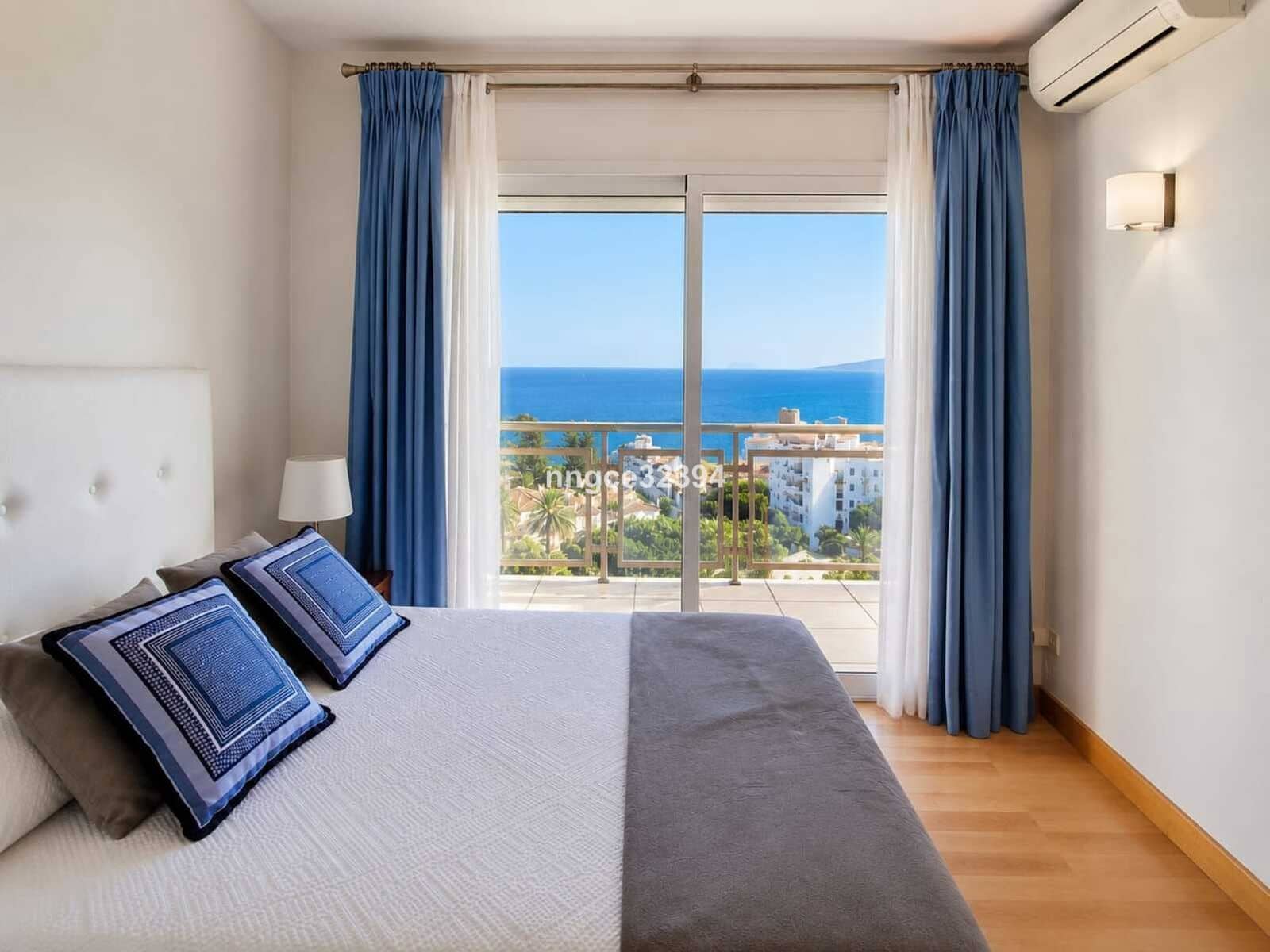 3 sypialnia Apartament na sprzedaż w Estepona - 1 000 000 € (Ref: 9998384)