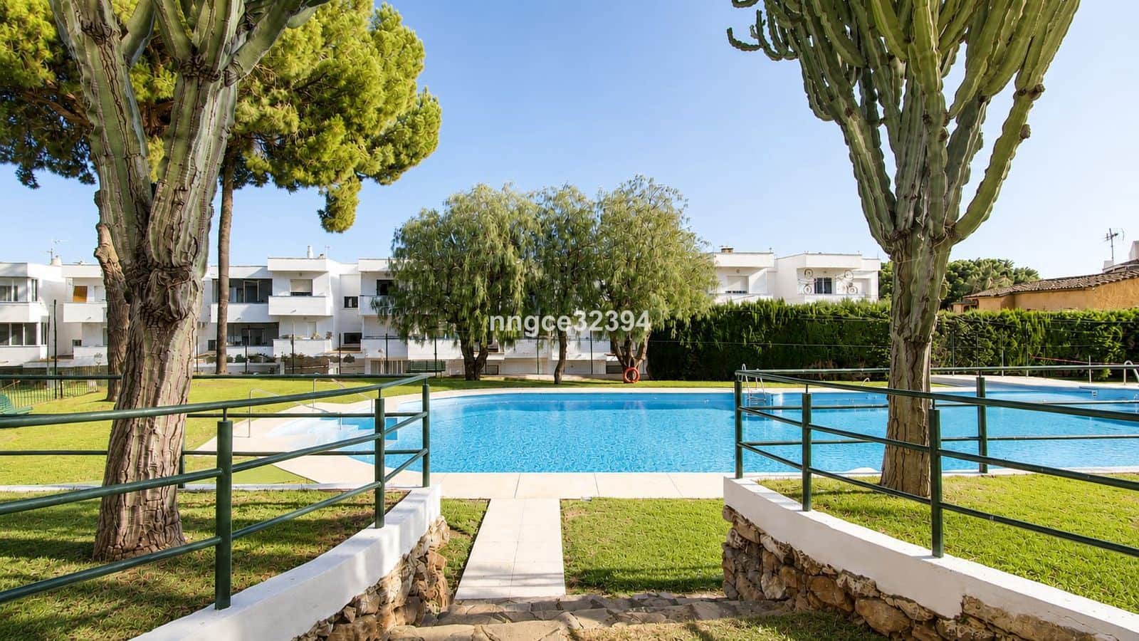 3 sypialnia Apartament na sprzedaż w Estepona - 1 000 000 € (Ref: 9998384)