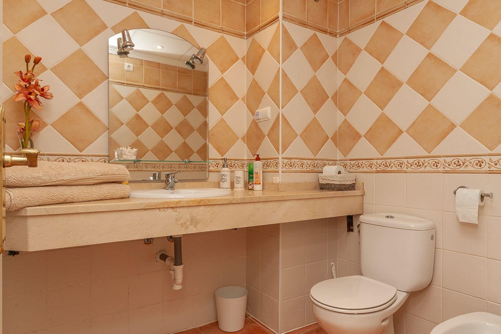 3 soverom Penthouse til salgs i Elviria - € 410 000 (Ref: 9998385)