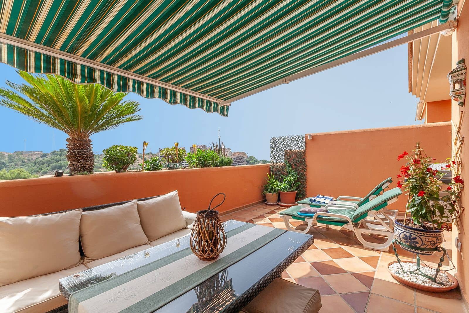 3 soverom Penthouse til salgs i Elviria - € 410 000 (Ref: 9998385)