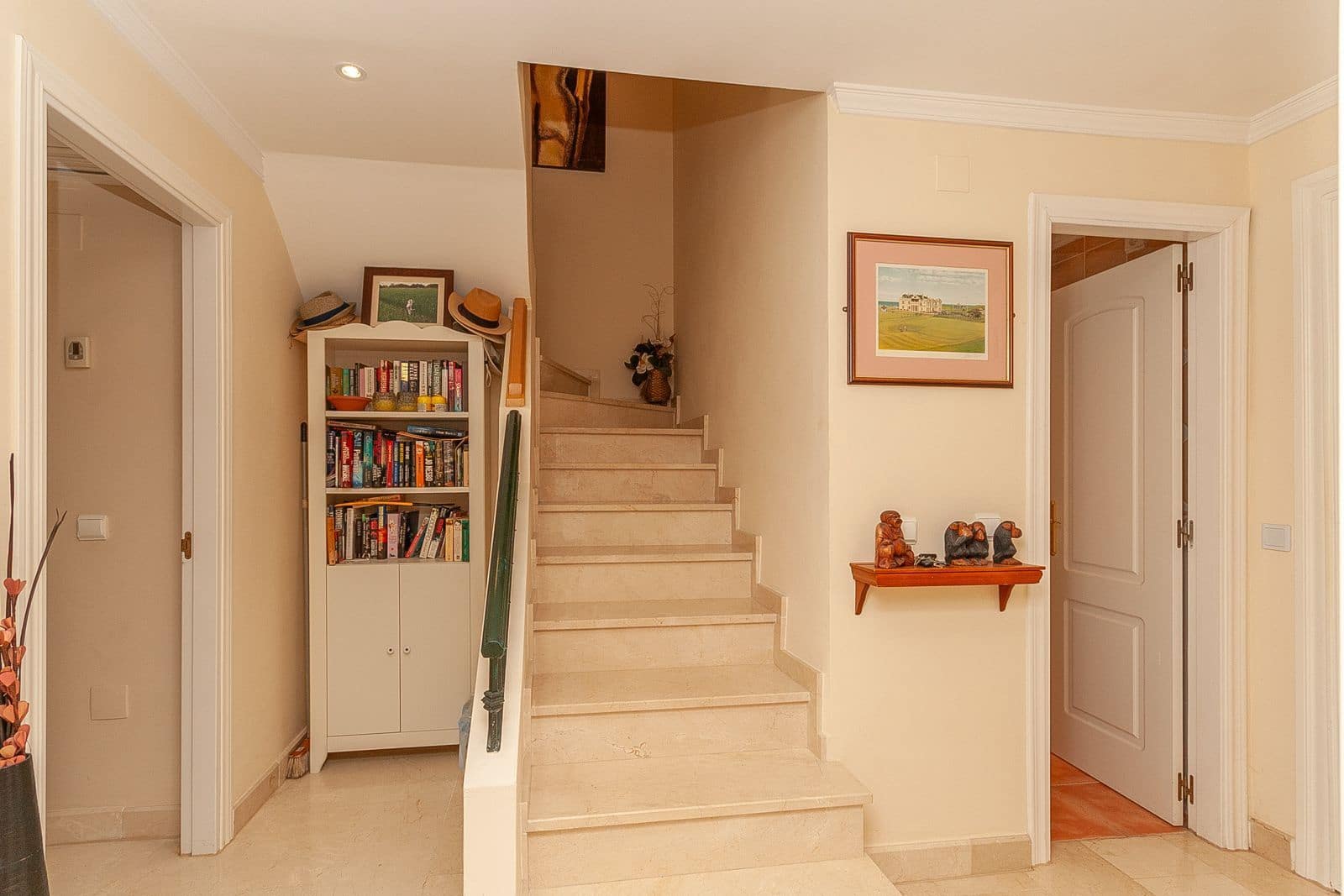 3 soverom Penthouse til salgs i Elviria - € 410 000 (Ref: 9998385)