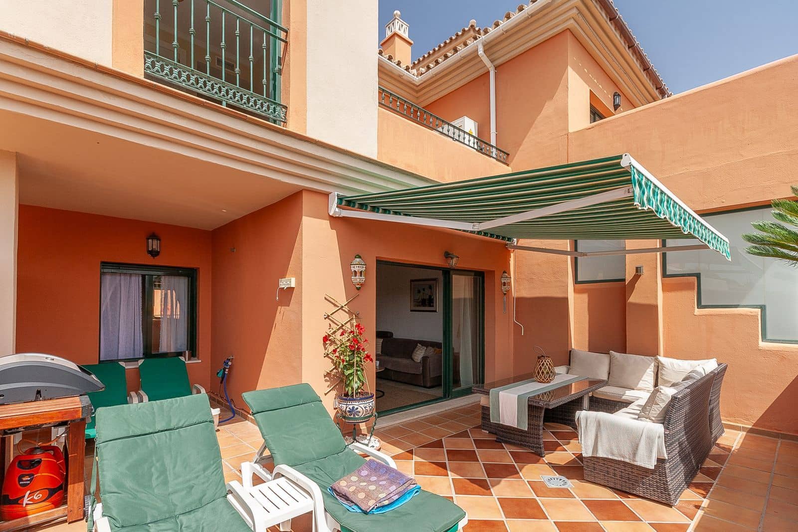 3 soverom Penthouse til salgs i Elviria - € 410 000 (Ref: 9998385)
