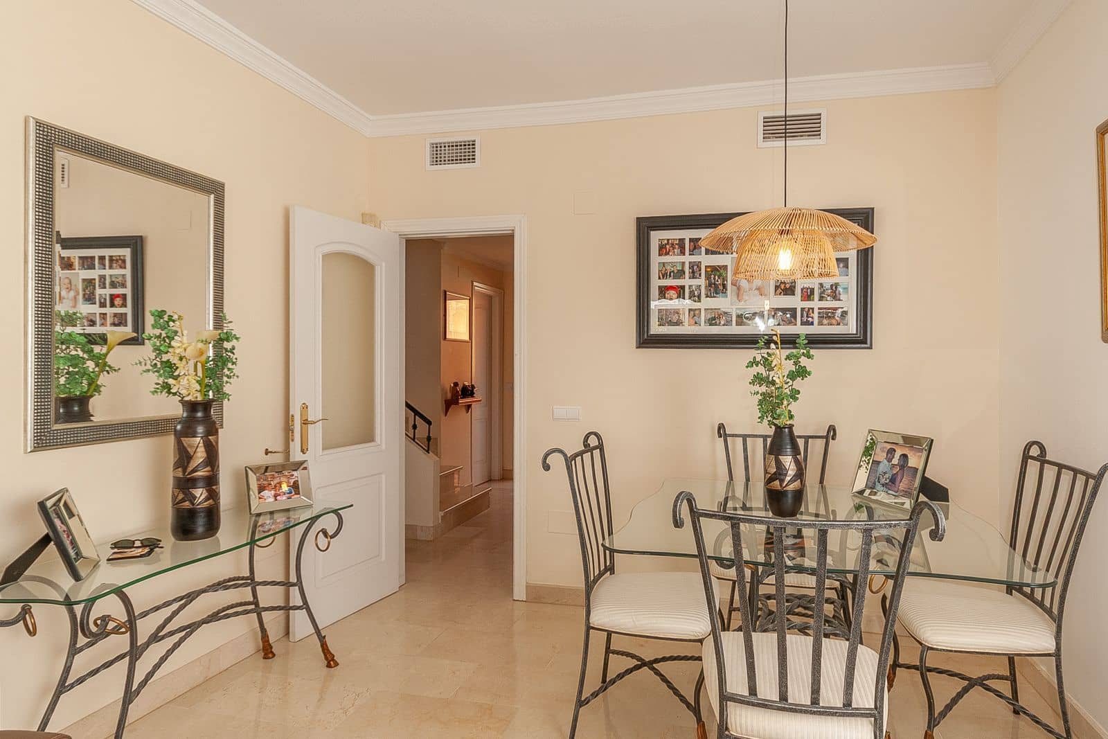 3 soverom Penthouse til salgs i Elviria - € 410 000 (Ref: 9998385)