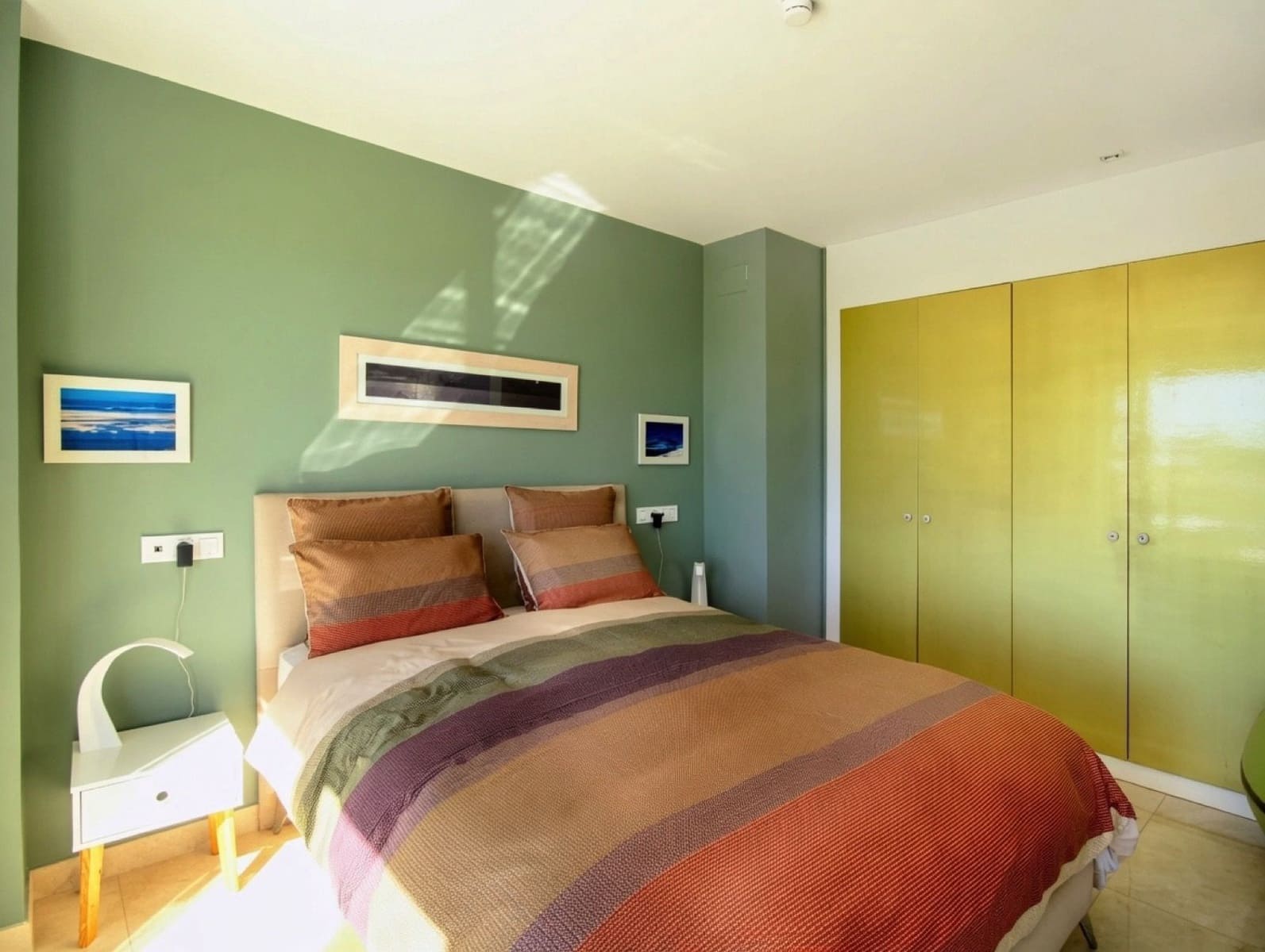 3 sypialnia Penthouse na sprzedaż w Los Monteros - 915 000 € (Ref: 9998386)