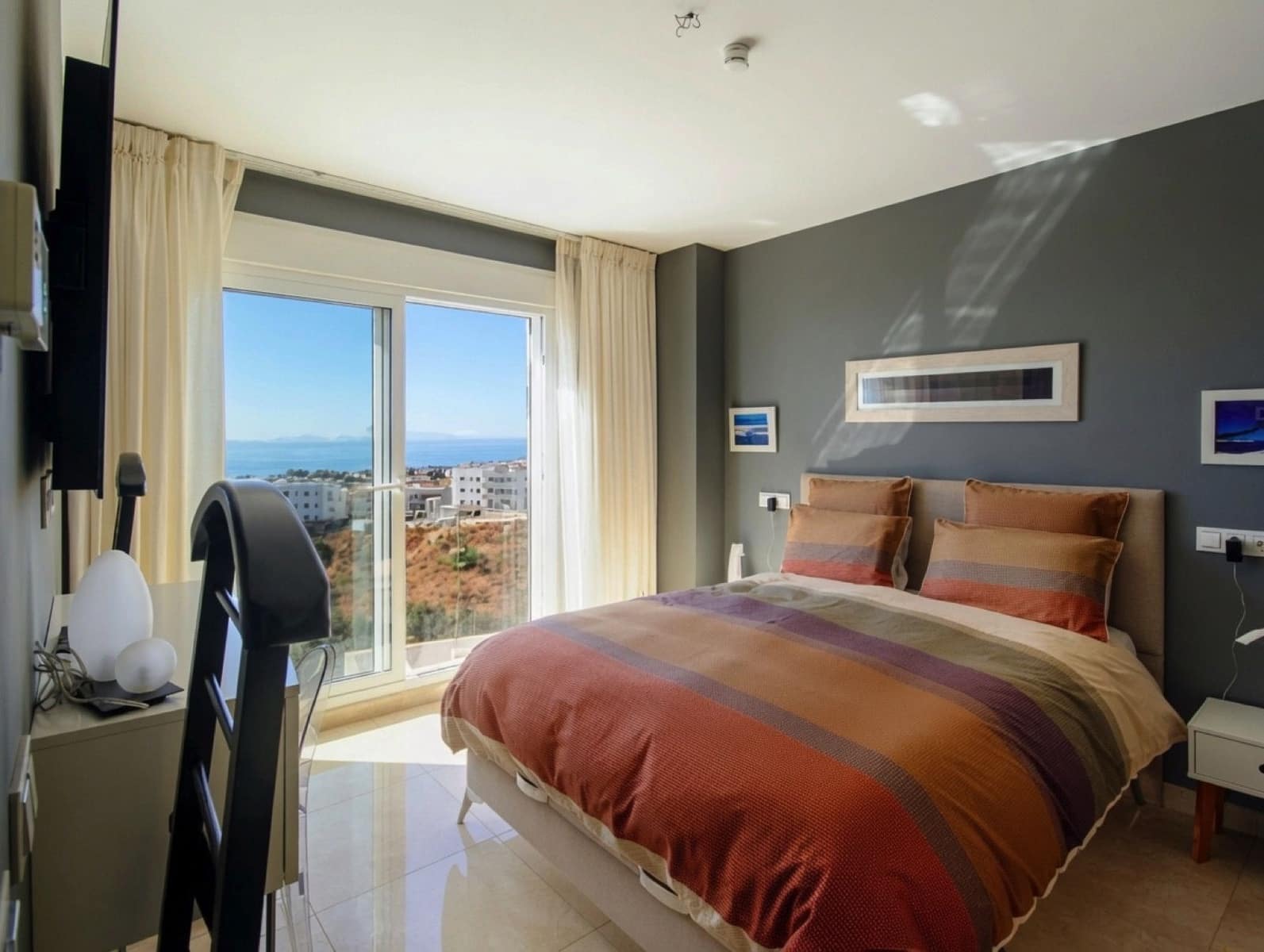 3 sypialnia Penthouse na sprzedaż w Los Monteros - 915 000 € (Ref: 9998386)