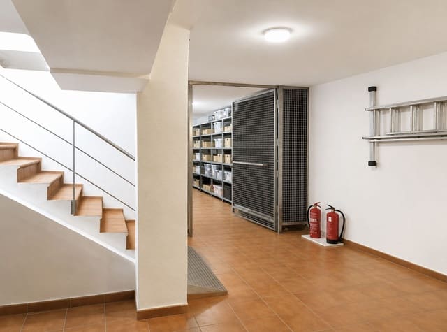 22 soveværelse Erhverv til salg i San Pedro de Alcantara, Marbella - € 400.000 (Ref: 9998387)