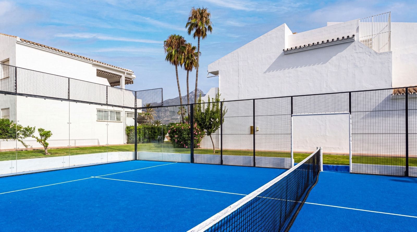 2 soveværelse Penthouse til salg i Nueva Andalucia - € 945.000 (Ref: 9998388)