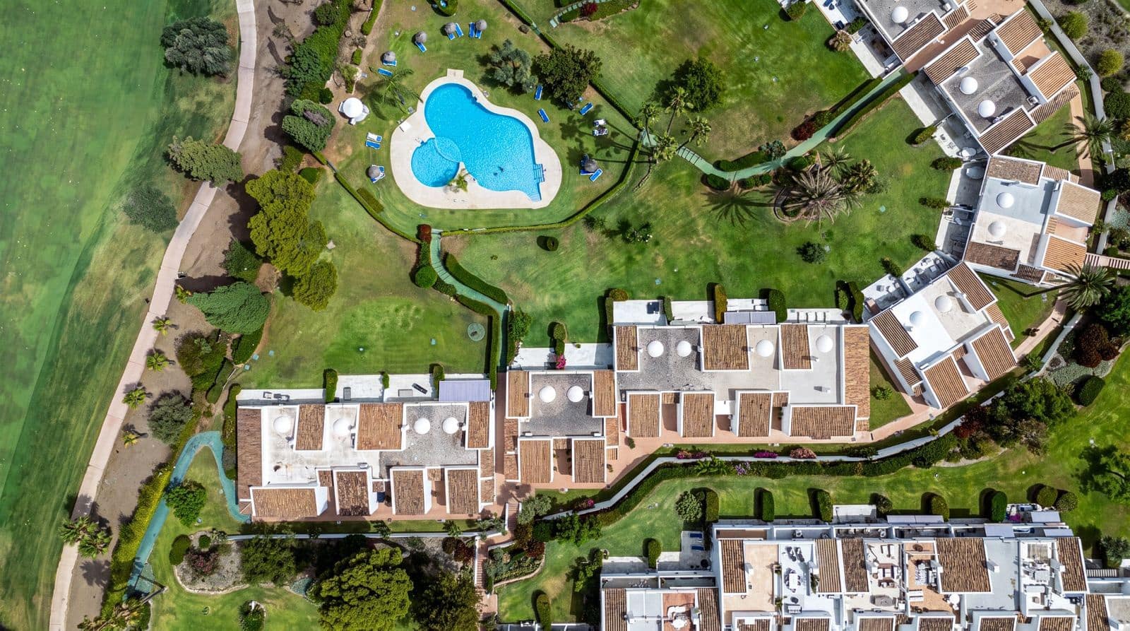 2 soveværelse Penthouse til salg i Nueva Andalucia - € 945.000 (Ref: 9998388)