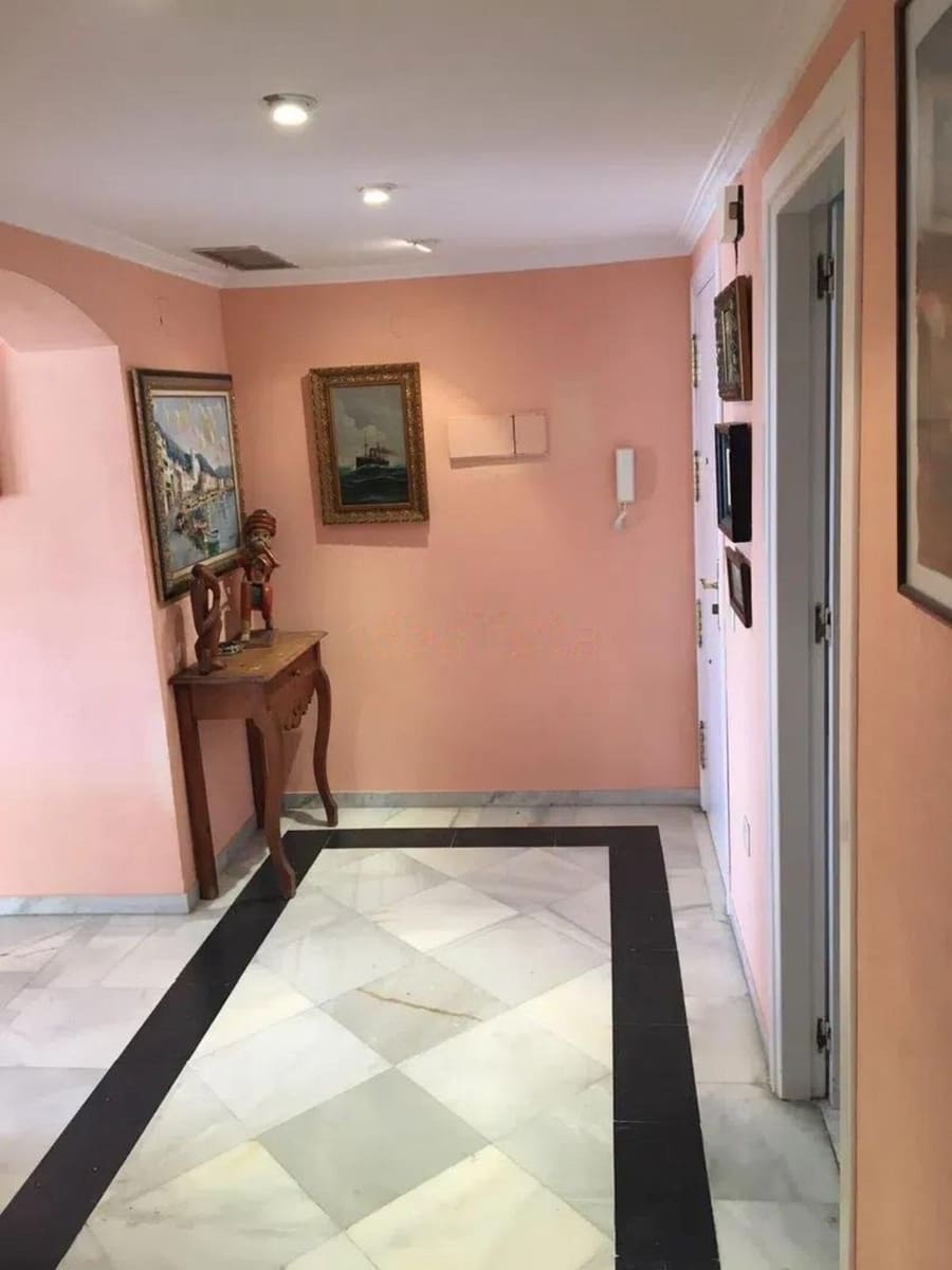 3 bedroom Penthouse for sale in Nueva Andalucia - € 650,000 (Ref: 9998390)