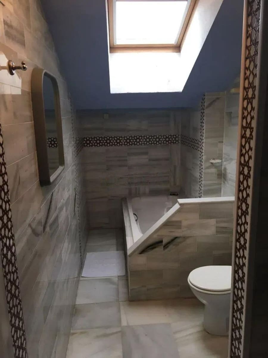 3 bedroom Penthouse for sale in Nueva Andalucia - € 650,000 (Ref: 9998390)
